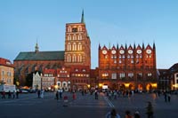 Hansestadt Stralsund - Rathaus und St. Nikolai-Kirche